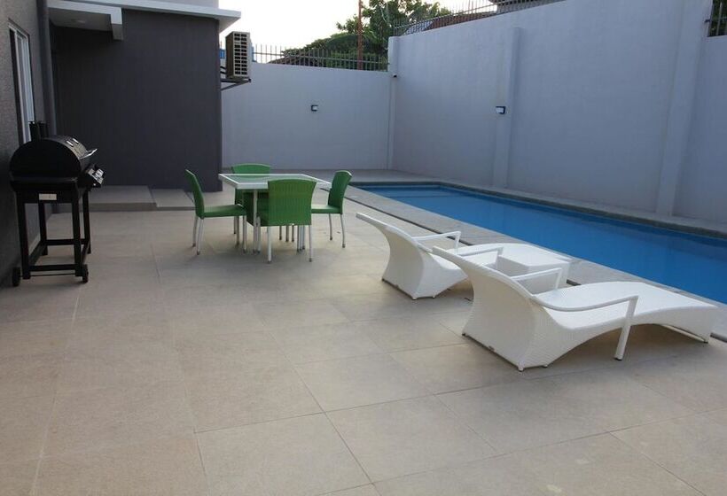 בית מלון כפרי Edello Resort & Pool Villa