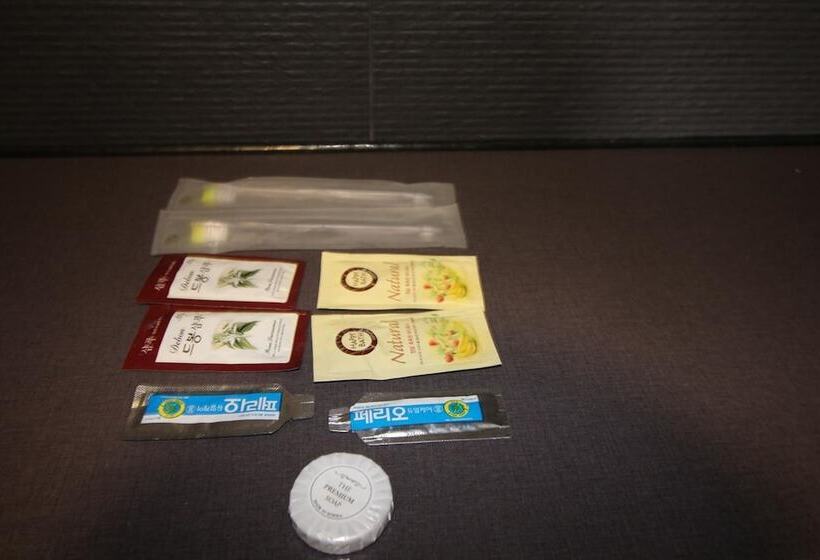 בית מלון כפרי Edello Resort & Pool Villa