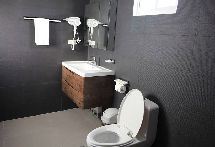 בית מלון כפרי Edello Resort & Pool Villa