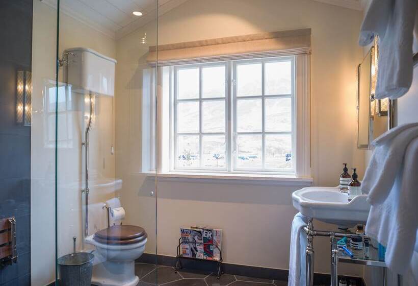 هتل Eleven Deplar Farm