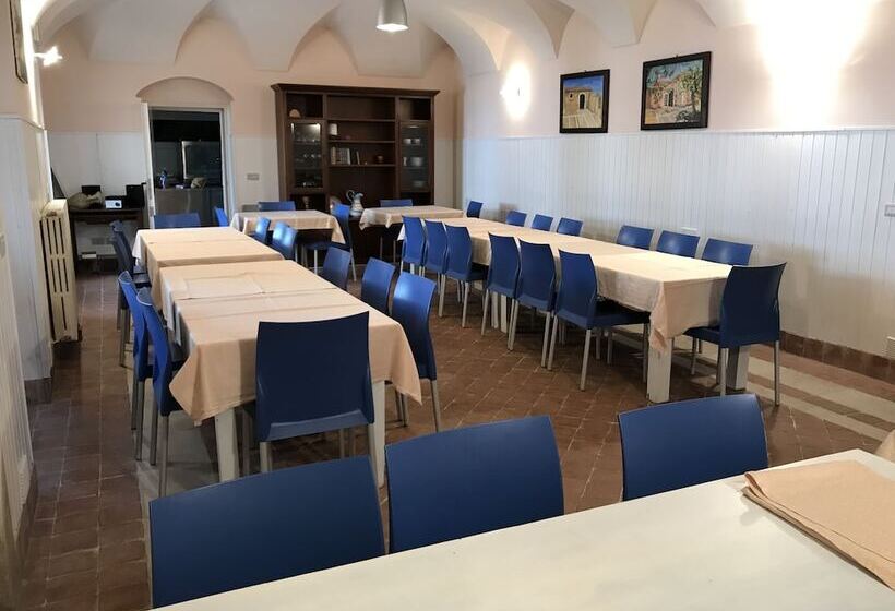 Отель Eremo Madonna Delle Grazie