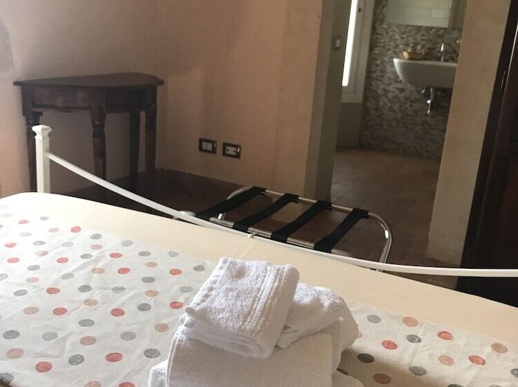 Отель Eremo Madonna Delle Grazie