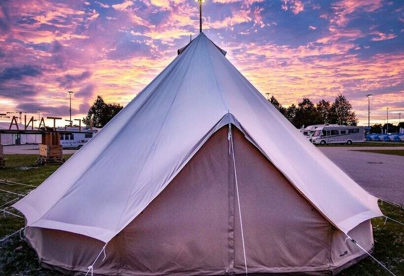 בית מלון כפרי Festanation Oktoberfest Camp No.1