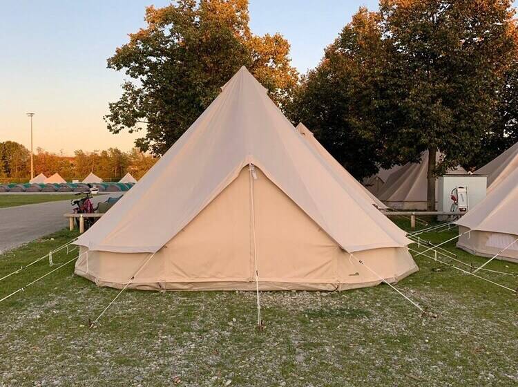 فندق Festanation Oktoberfest Camp No.2