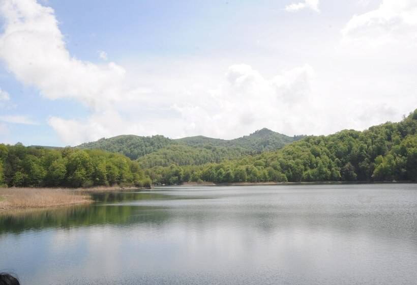 هتل Goy Gol Lake Resort