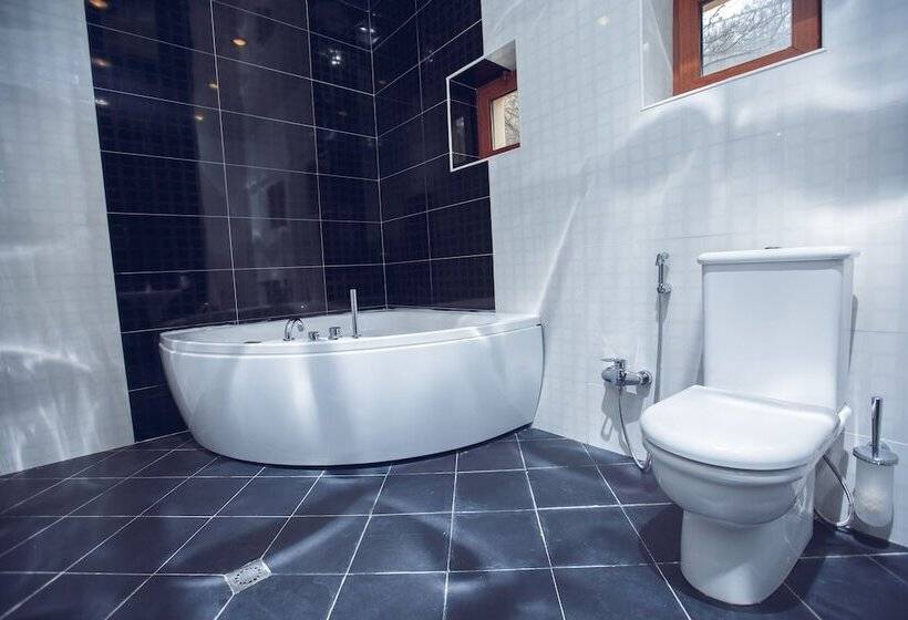 هتل Goy Gol Lake Resort