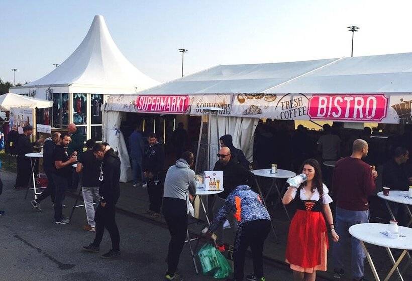 هتل Gptents  Munich Oktoberfest