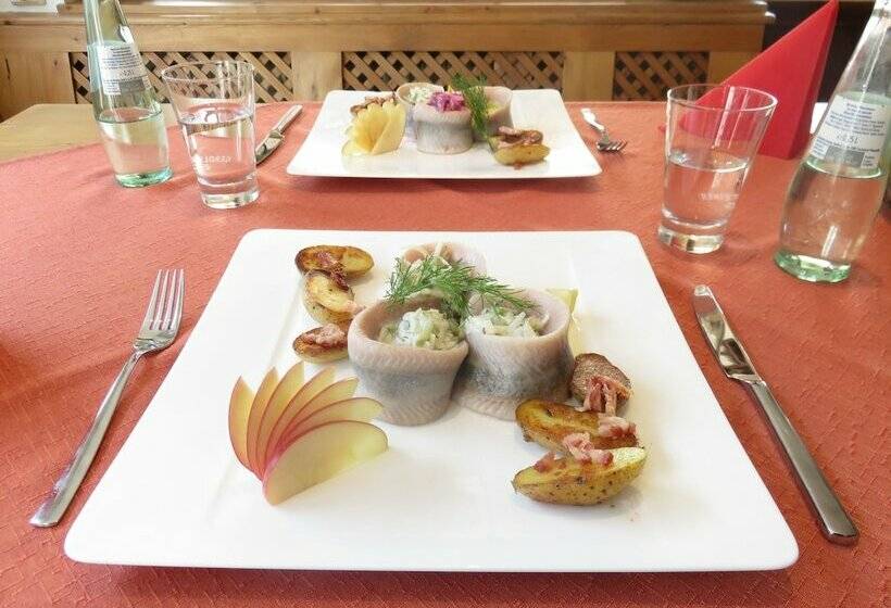 Отель Haus Am Berg