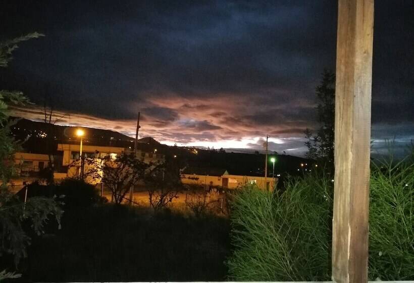 فندق Hostería El Tisaleño