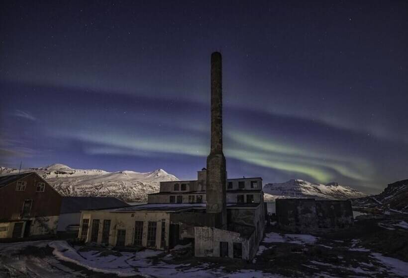 هتل Hótel Djúpavík