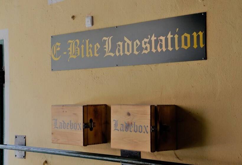 Отель Land Steakhaus Bürger