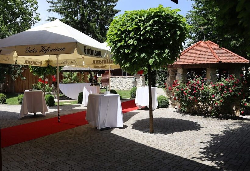 Отель Land Steakhaus Bürger