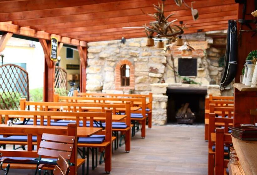 Отель Land Steakhaus Bürger