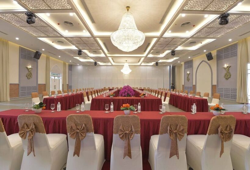 هتل My Son Heritage Resort And Spa