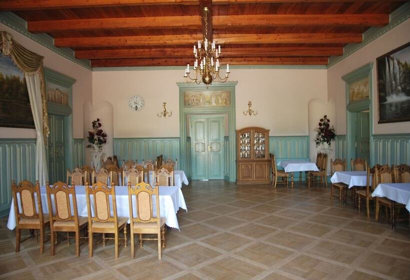 בית מלון כפרי Palac W Czyzowie Szlacheckim