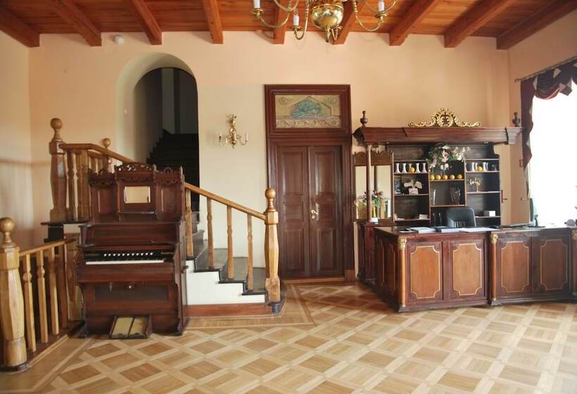 בית מלון כפרי Palac W Czyzowie Szlacheckim