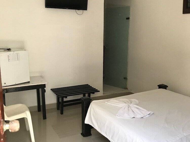 Отель Santa Monica