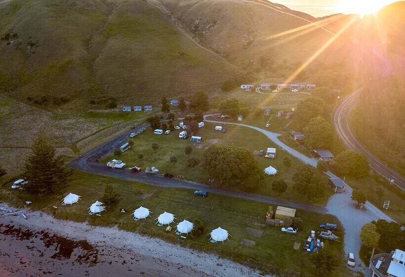 هتل Tatapouri Bay