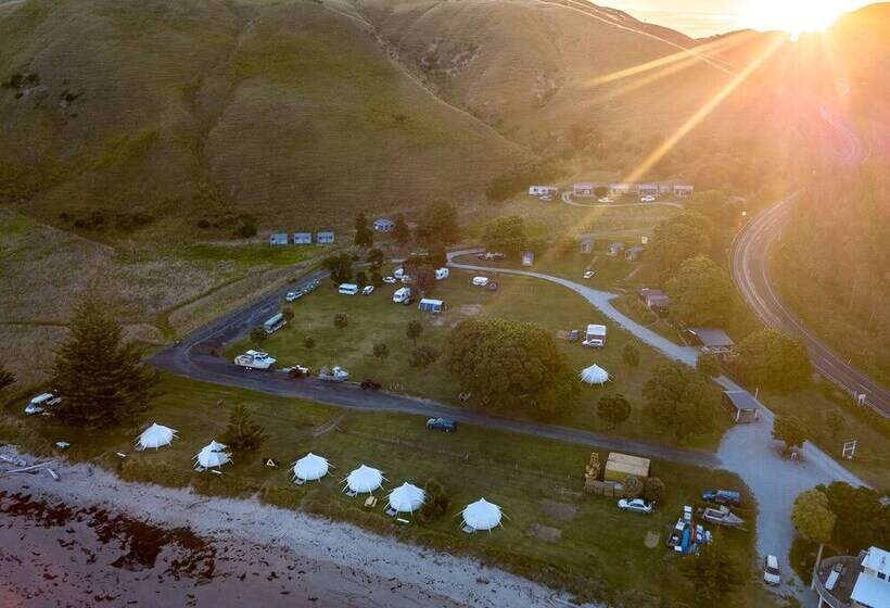 هتل Tatapouri Bay
