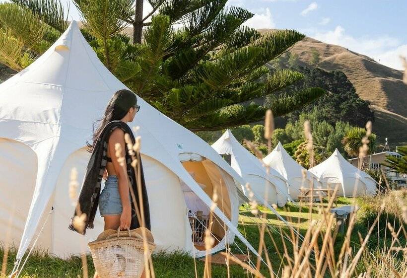 هتل Tatapouri Bay