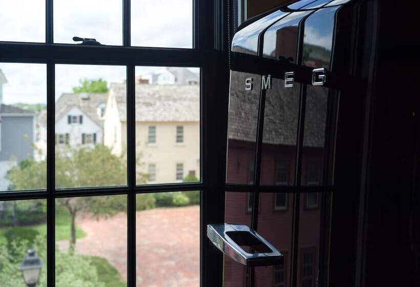 فندق The Inn Downtown: A Boutique Apartment