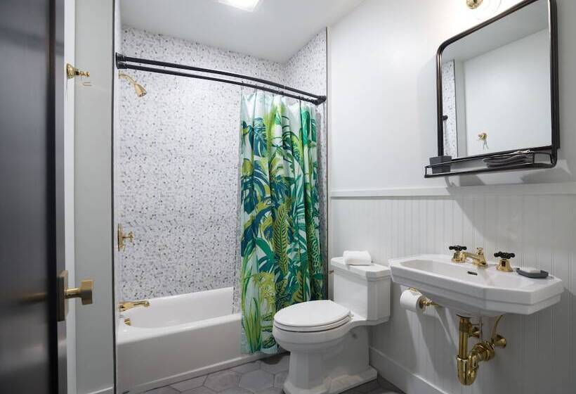 فندق The Inn Downtown: A Boutique Apartment