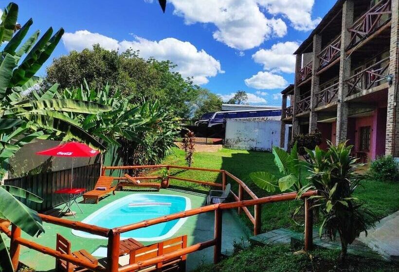 בית מלון כפרי Village Del Sol