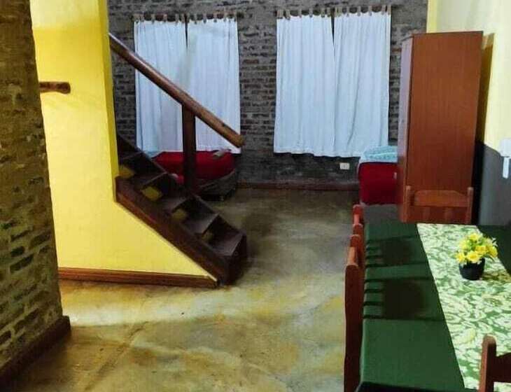 בית מלון כפרי Village Del Sol