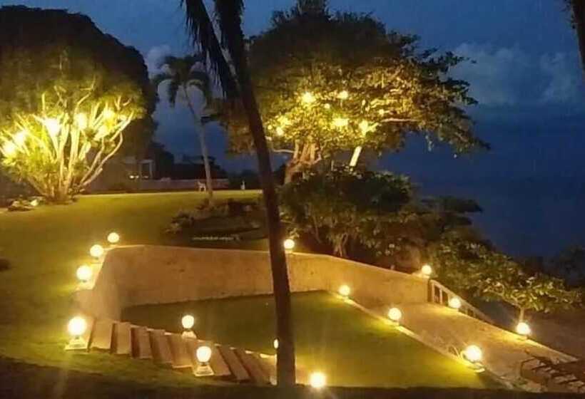 هتل Wuthering Heights Bed And Breakfast