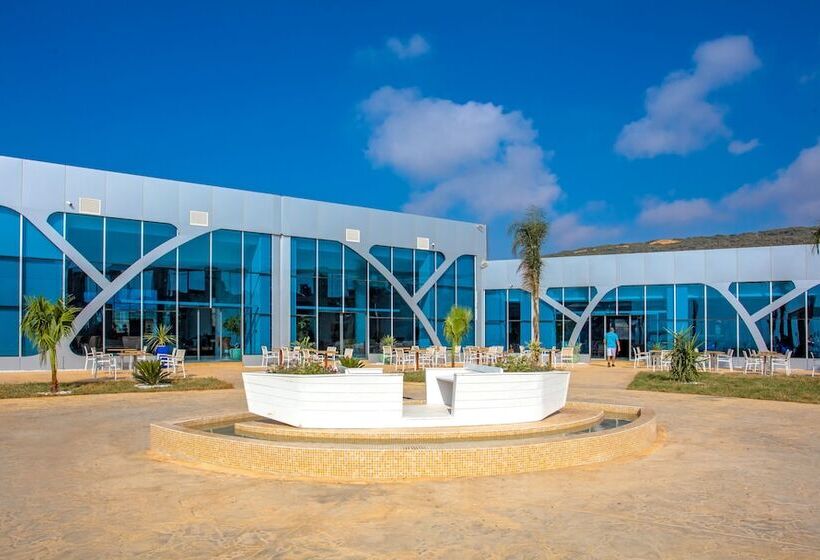 هتل Zina Beach Resort & Spa