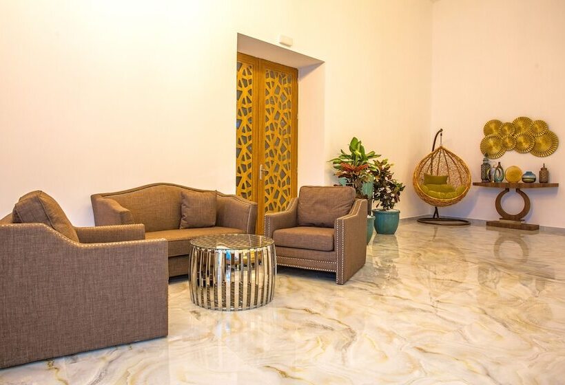 هتل Zina Beach Resort & Spa