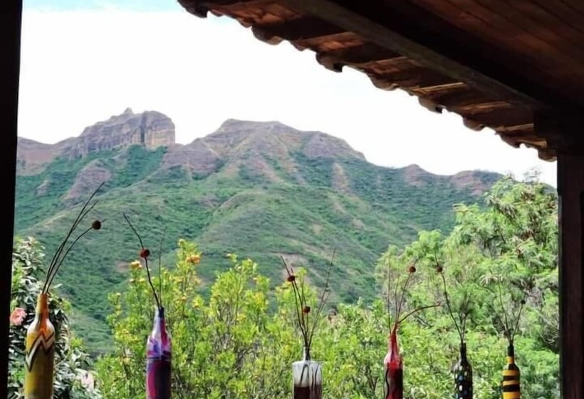 La Casa De Matilda   Hostel