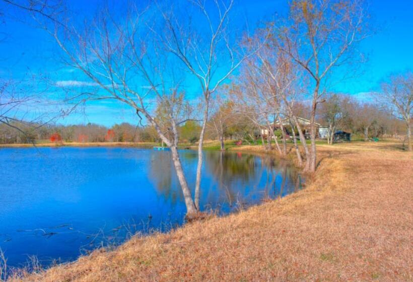 Mesquite Creek Farmhouse