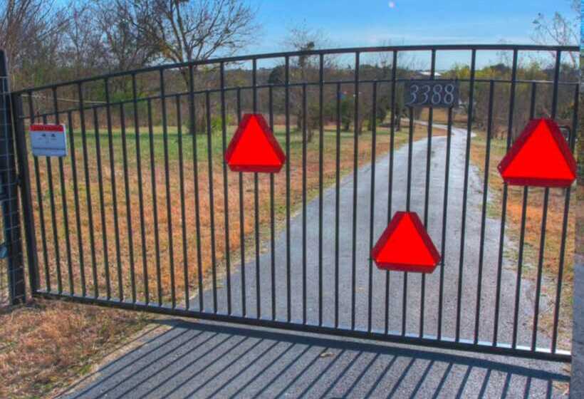 Mesquite Creek Farmhouse