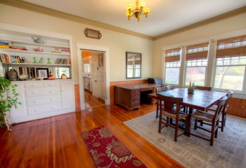 Mesquite Creek Farmhouse