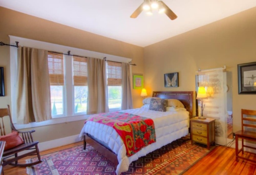 Mesquite Creek Farmhouse