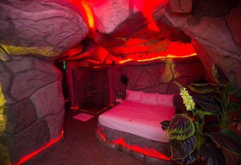 فندق على الطريق Honey Moon