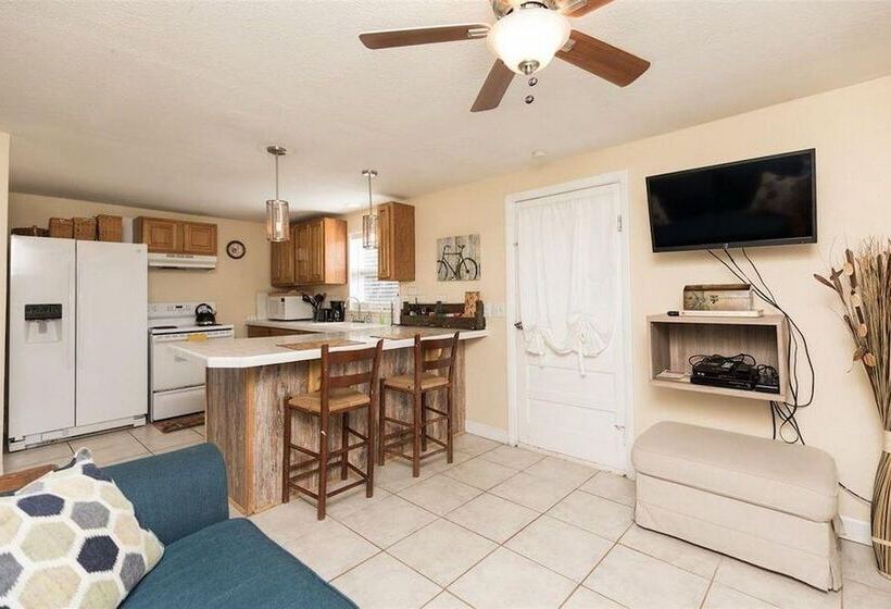 Palmetto Retreat [1/1] Free Activities! & Wifi Beach Nearby