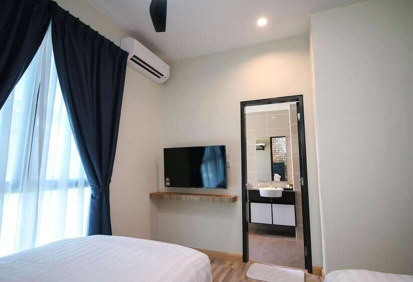 פנסיון Alheri Austin Johor