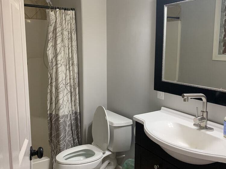 بنسيون Aurorian Nights Resort