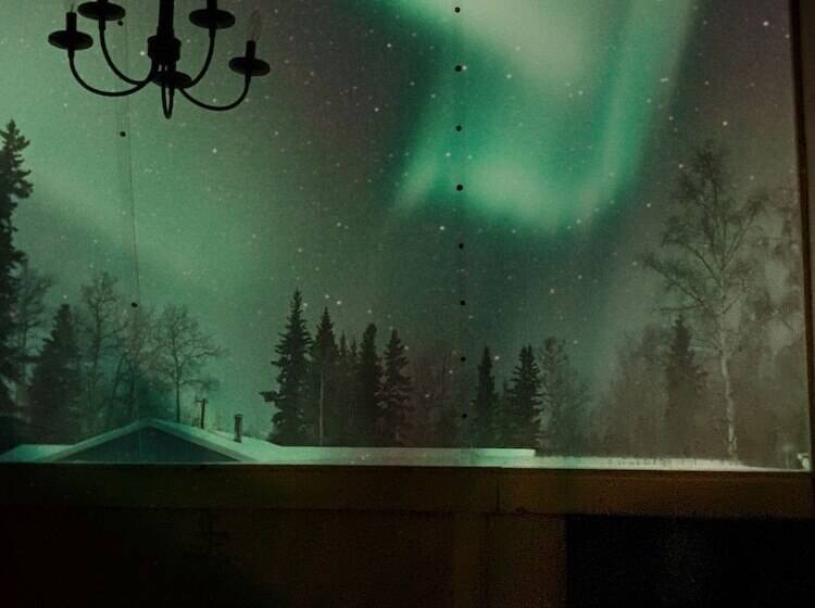 بنسيون Aurorian Nights Resort