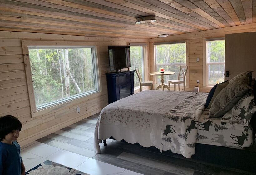 بنسيون Aurorian Nights Resort