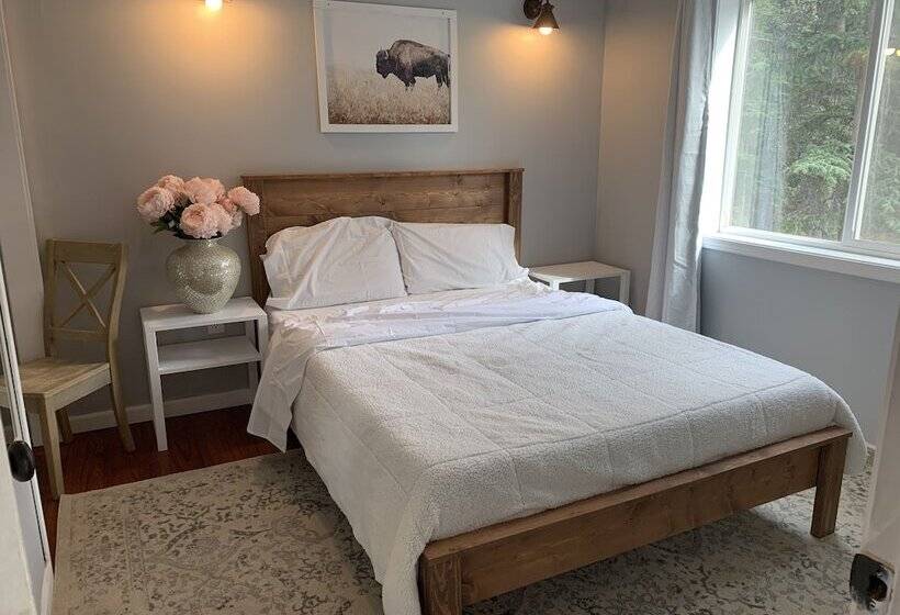 بنسيون Aurorian Nights Resort