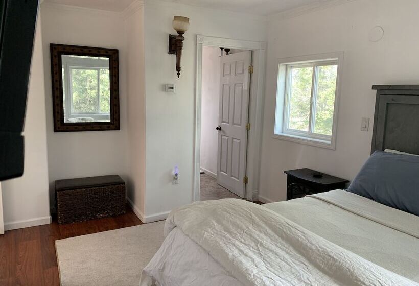 بنسيون Aurorian Nights Resort