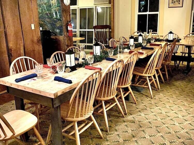 펜션 Brook Road Inn