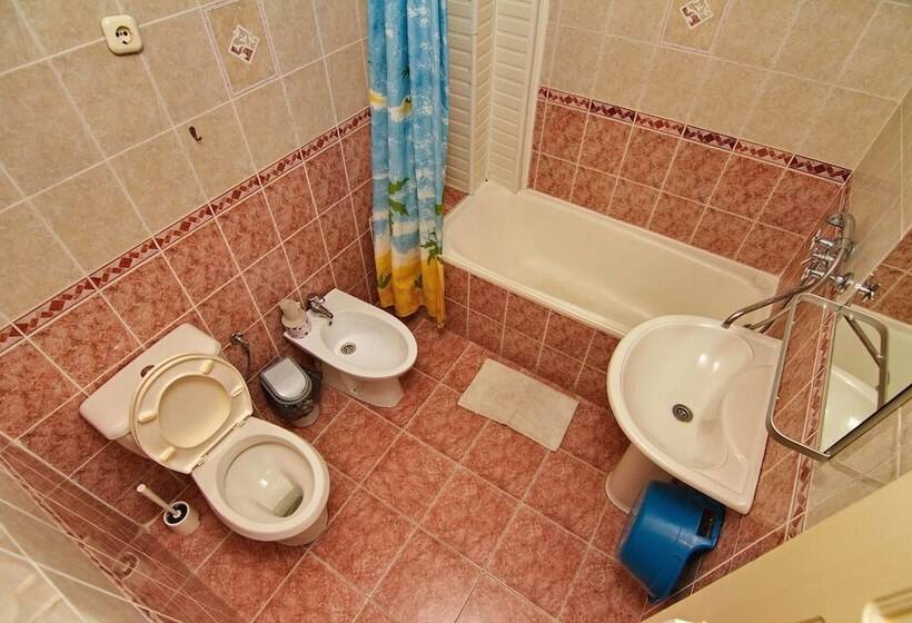 펜션 Lazur Guest House