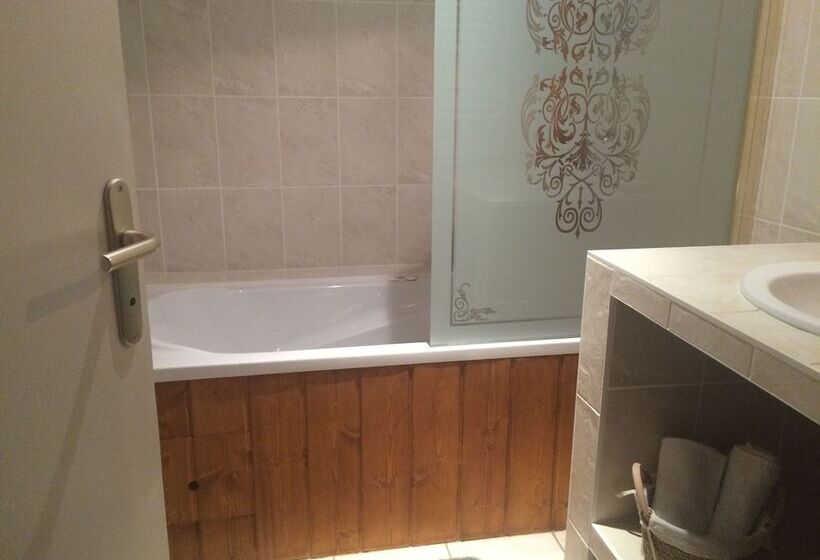 بنسيون Les Templiers