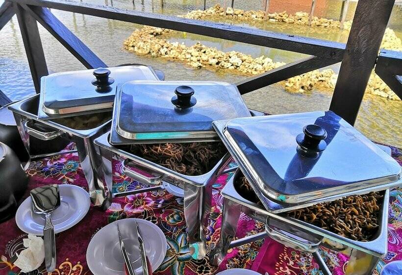 פנסיון Tambisan Island Lodge