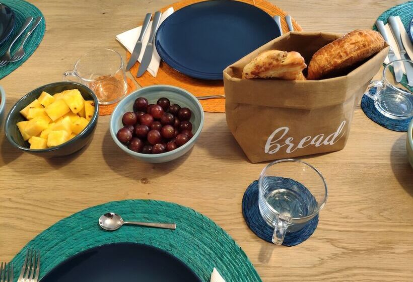 ペンション The Milagro Guest House