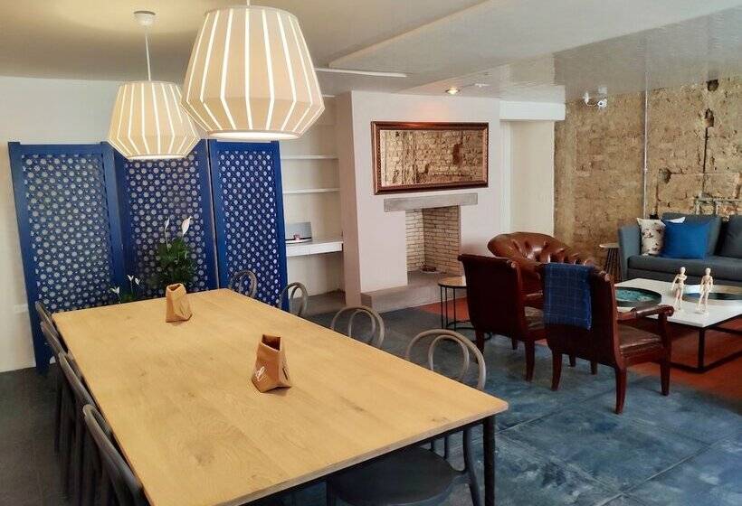 ペンション The Milagro Guest House